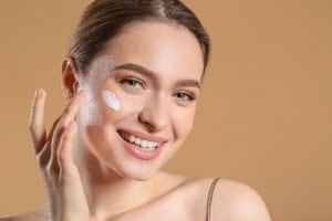 How to Make Sunscreen at Home in Hindi: घर पर सनस्क्रीन बनाने का आसान तरीका
